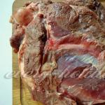 Cara memasak hidangan daging kambing tanpa bau tertentu - resipi dan petua