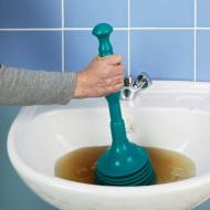 浴室のパイプの詰まりを取り除く方法-方法と手段